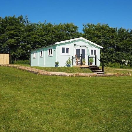 Ty Twt Villa Carmarthen Exterior photo